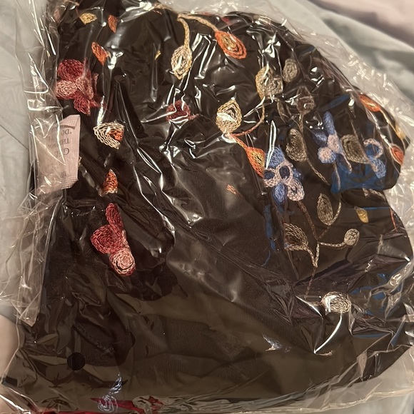 ʙᴏʜᴏ вℓα¢к 💐 ғʟᴏʀɪᴀʟ ᴇᴍʙʀᴏɪᴅᴇʀᴇᴅ кιмσиσ - Picture 3 of 3